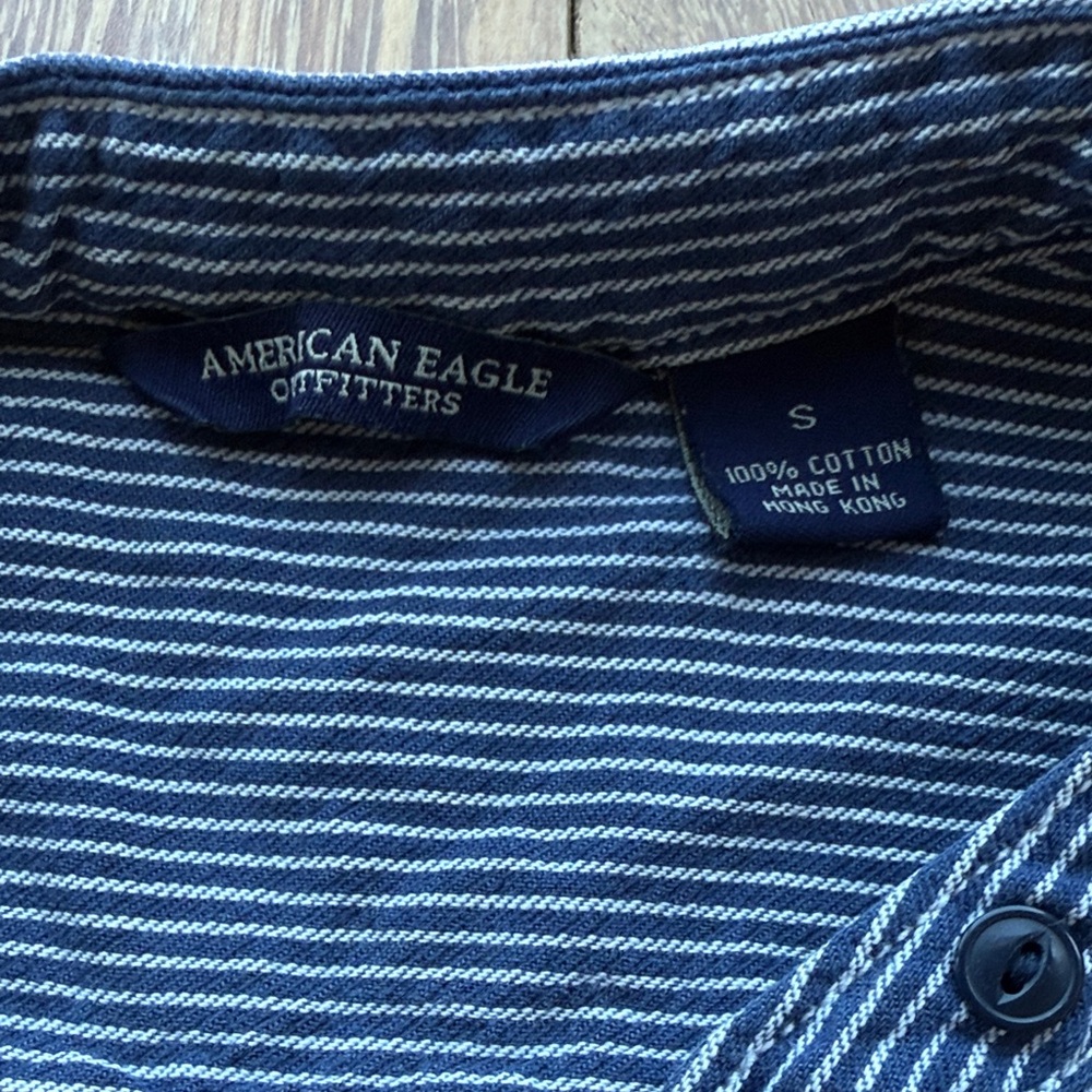American Eagle Blue Striped Button-Up Shirt - Picture 4 of 4